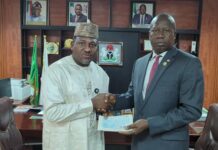 EFCC Hands Over Recovered N837million to Katsina State Governor